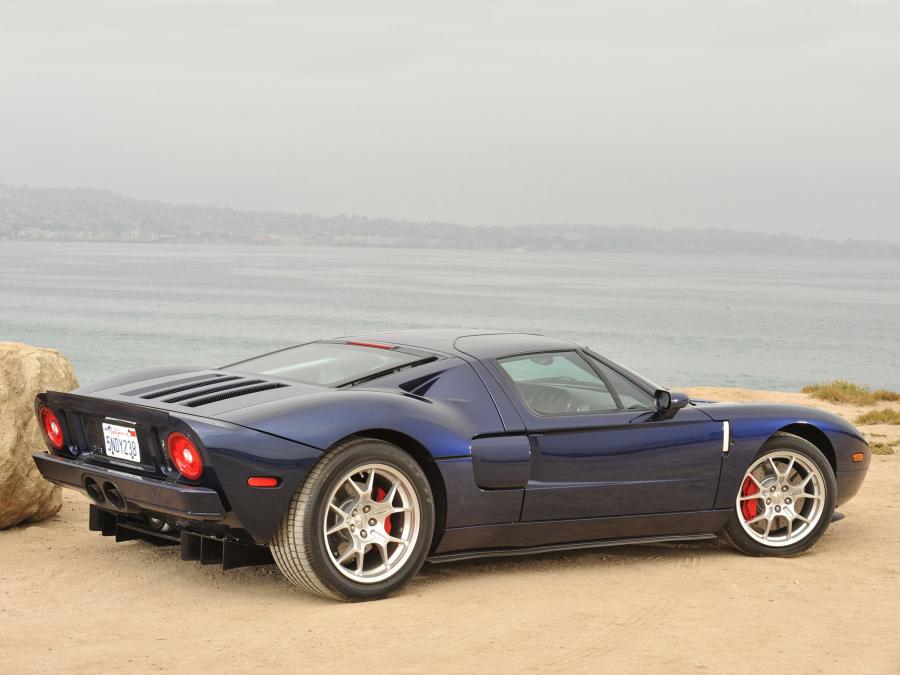  Ford GT 2004 года  (фото 22 из 42)